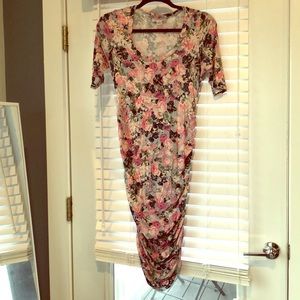 Motherhood maternity pink floral stretchy dress